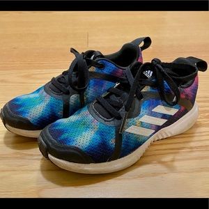 Girls Adidas shoes size 1Y